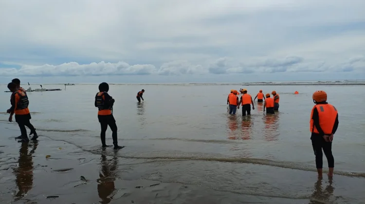 Latihan Bersama TRC BPBD Kota Gunungsitoli dan Basarnas Nias