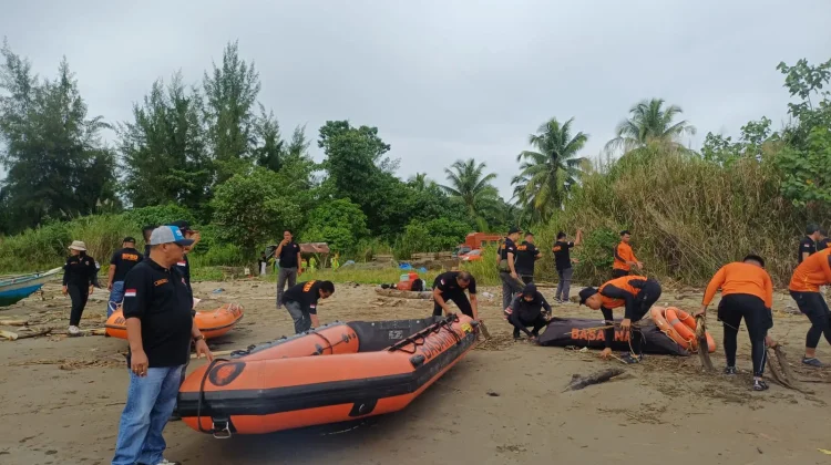 Latihan Bersama TRC BPBD Kota Gunungsitoli dan Basarnas Nias