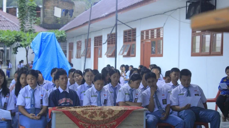 Ibadah Akhir Tahun Pelajaran SMAN 3 Gunungsitoli