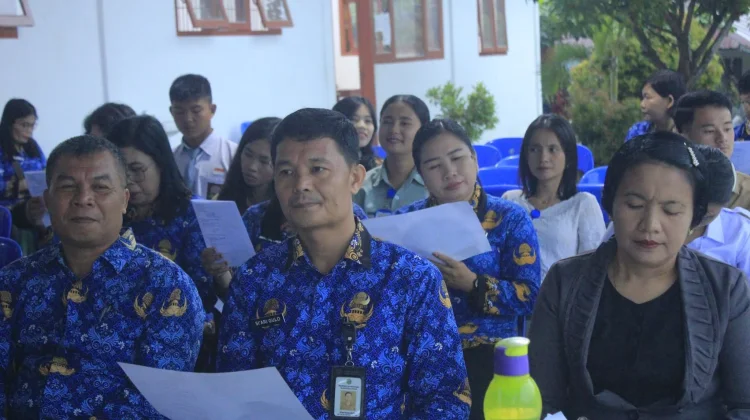Ibadah Akhir Tahun Pelajaran SMAN 3 Gunungsitoli