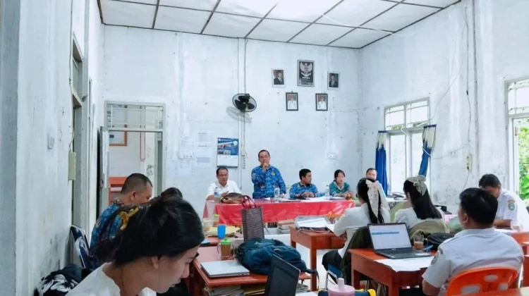 Rapat Penentuan Kenaikan Kelas SMK Negeri 2 Botomuzoi