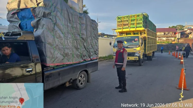 Personil Polres Nias Lakukan Pengamanan di Pelabuhan Gunungsitoli