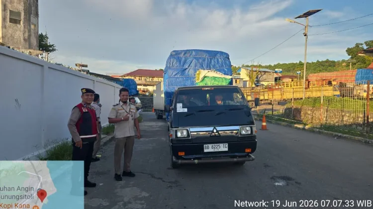 Personil Polres Nias Lakukan Pengamanan di Pelabuhan Gunungsitoli
