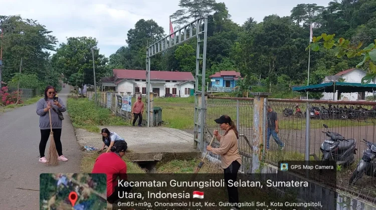 Kegiatan Jumat Bersih Kantor Kecamatan Gunungsitoli Selatan