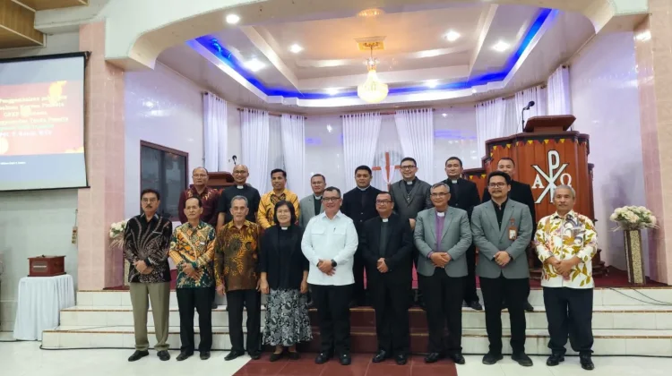 Ephorus ONKP Buka Konven Pendeta GNKP-Indonesia ke-XII di Gunungsitoli