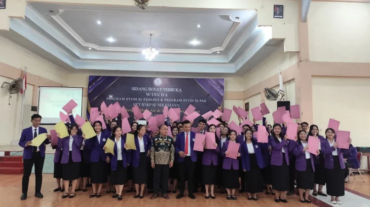 STT BNKP SUNDERMANN mengadakan Yudisium