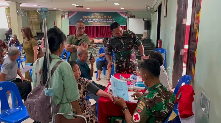 TNI AD Gelar Operasi Katarak dan Bibir Sumbing di Kepulauan Nias