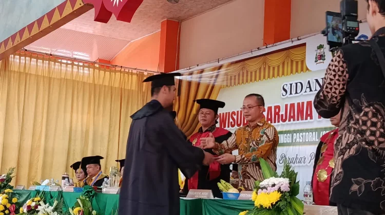 Bimas Katolik Apresiasi Wisudawan Pastoral Dian Mandala
