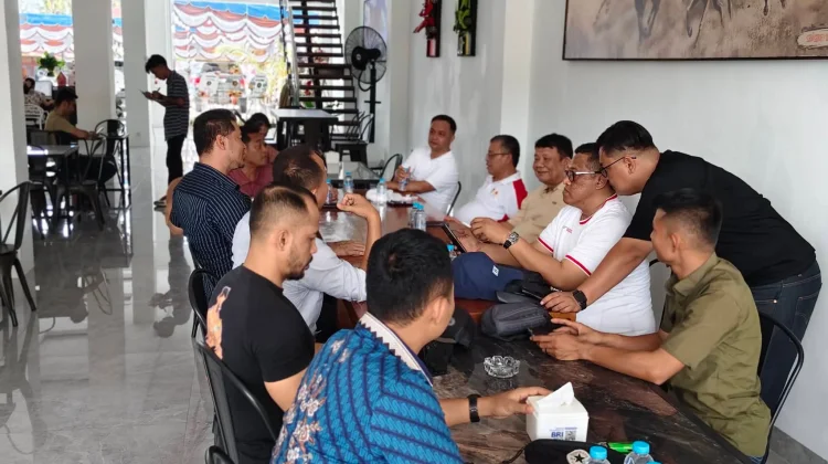 Ketua Umum KONI Sumut dan Rombongan Tiba di Bandara Binaka