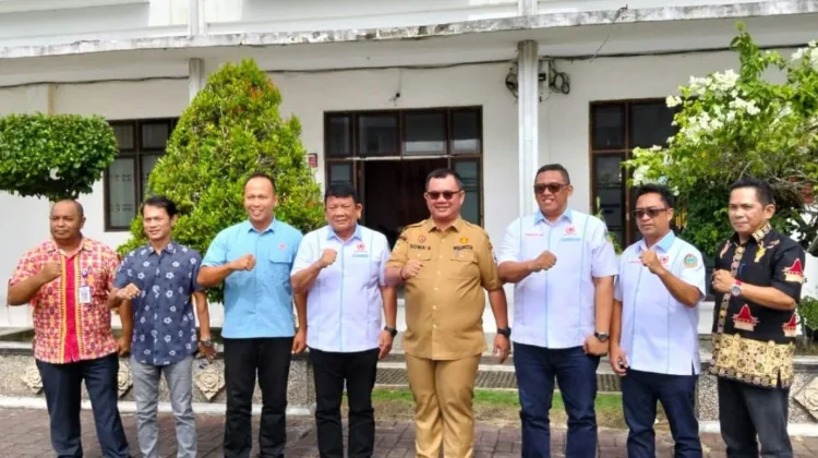 Audiensi Ketum KONI Sumut dengan Wali Kota Gunungsitoli