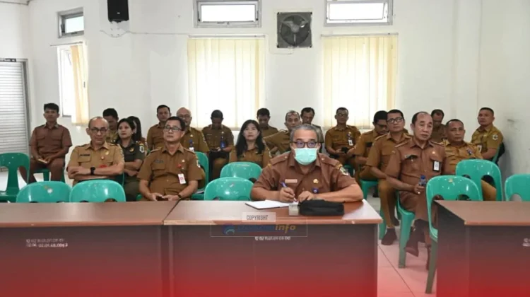 Rapat Paripurna DPRD Kabupaten Nias dalam rangka Penyampaian Laporan Reses