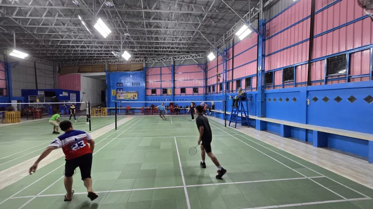 Hall Sowua, Lapangan Badminton di Desa Miga