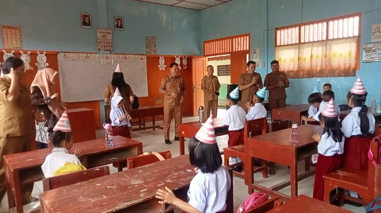 Kadis Parbud Nias Utara Buka Kegiatan MPLS di SDN 071019 Tuhemberua