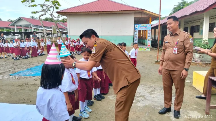 Kadis Parbud Nias Utara Buka Kegiatan MPLS di SDN 071019 Tuhemberua