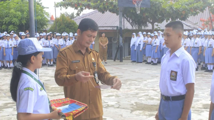 SMA Negeri 3 Gunungsitoli Gelar upacara TP 2026/2027