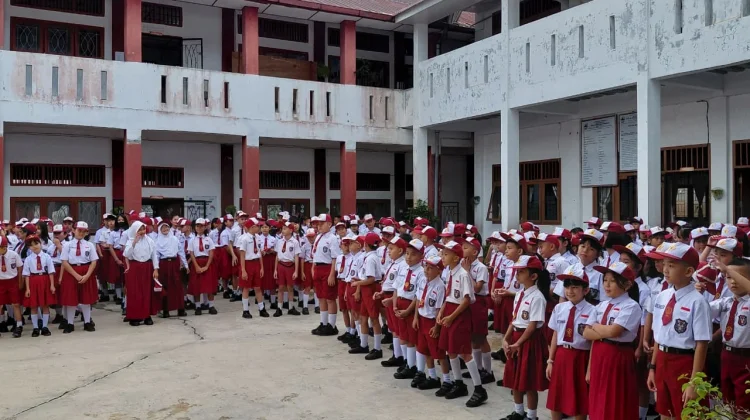 Lepas Balon Ke Udara Menandai Ajaran Baru 2026/2027