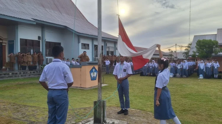 Siswa Baru SMK Negeri 1 Gunungsitoli Ikuti MPLS
