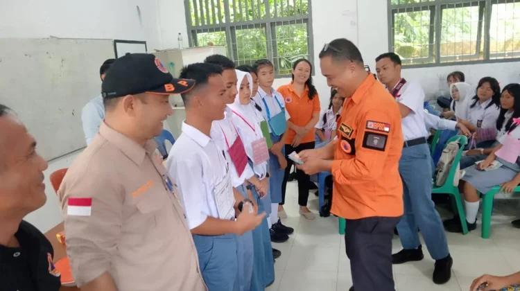 Sosialiasi KIE Rawan Bencana di SMA Negeri 2 Gunungsitoli