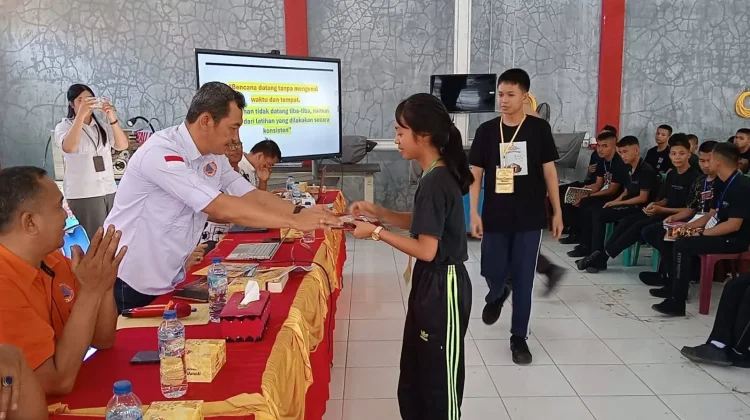 Sosialisasi KIE Menghadapi Bencana di SMK Swasta Pemda Nias