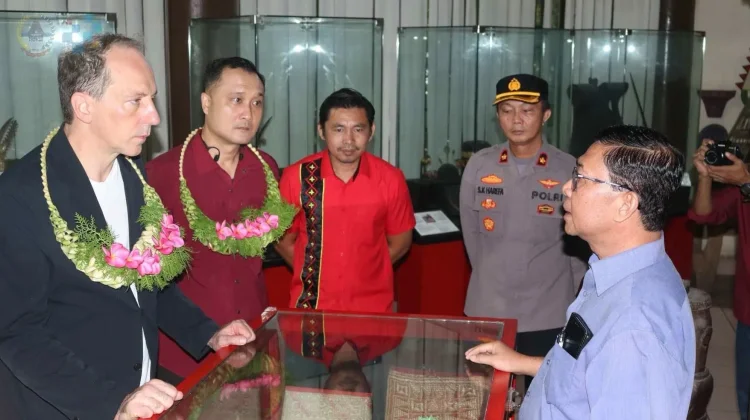 Sekda Gunungsitoli Dampingi Kunjungan Diplomatik Dubes Prancis ke MPN