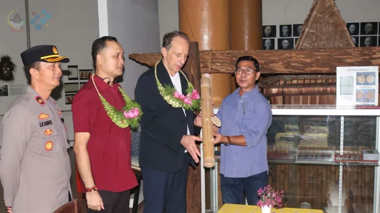 Sekda Gunungsitoli Dampingi Kunjungan Diplomatik Dubes Prancis ke MPN