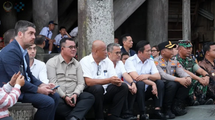 Dampingi Gubsu dan Dubes Prancis, Wali Kota Tinjau Desa Bawomataluo