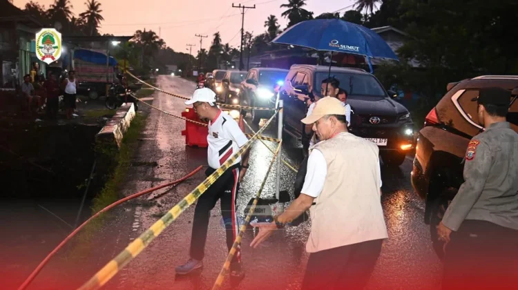 Bupati Nias Tinjau Lokasi Bencana Akibat Hujan Deras