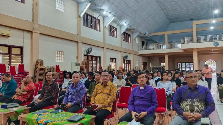 Ephorus ONKP Hadiri Pembukaan Akademik dan HUT Ke-28 STT BNKP Sundermann