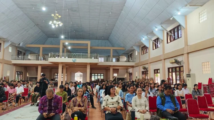 Ephorus ONKP Hadiri Pembukaan Akademik dan HUT Ke-28 STT BNKP Sundermann