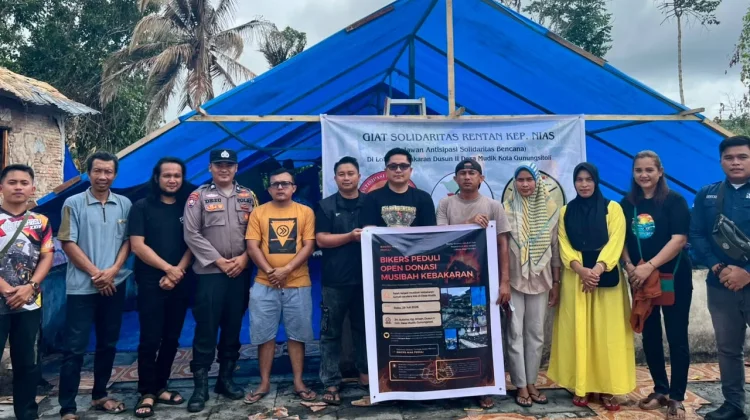 Bhabinkamtibmas Polres Nias Sambangi Warga Binaan Korban Kebakaran