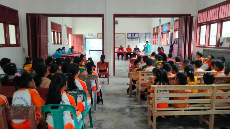 Sosialisasi KIE Rawan Bencana di UPTD SD Negeri 071000 Lōlōlakha