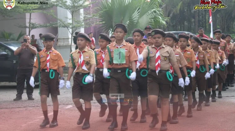 Gerak Jalan Indah Pramuka di Kabupaten Nias Meriahkan HUT Ke-81 Kemerdekaan RI