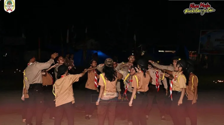 Kegiatan Api Unggun dan Renungan Suci di Kabupaten Nias