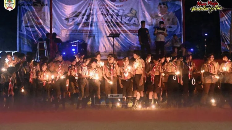 Kegiatan Api Unggun dan Renungan Suci di Kabupaten Nias