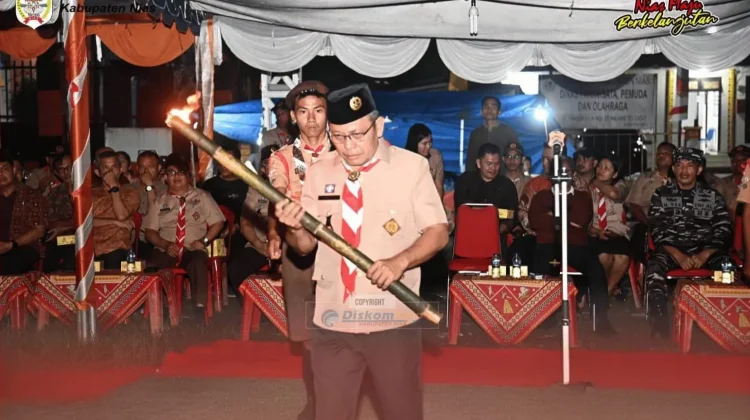 Kegiatan Api Unggun dan Renungan Suci di Kabupaten Nias