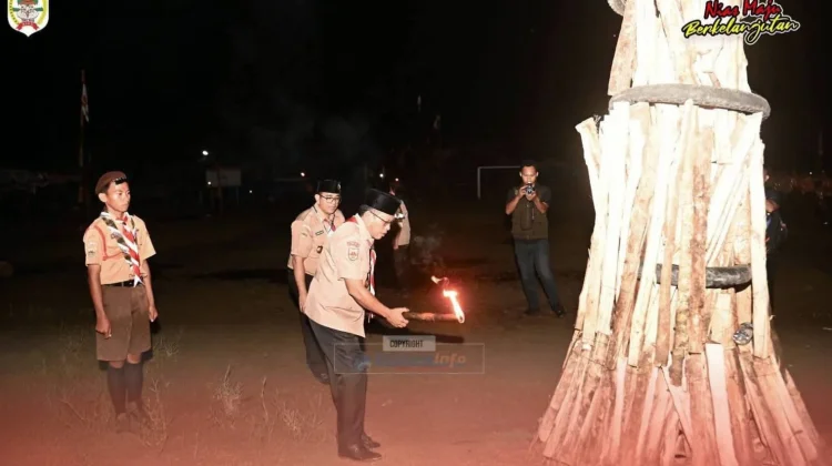 Kegiatan Api Unggun dan Renungan Suci di Kabupaten Nias