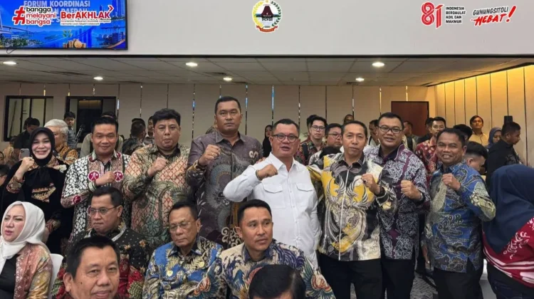 Wali Kota Gunungsitoli Hadiri Apresiasi Pemda Berprestasi 2026 di Batam