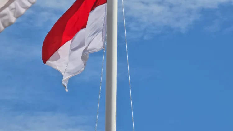 Pengibaran Bendera Merah Putih oleh Paskibraka Kota Gunungsitoli