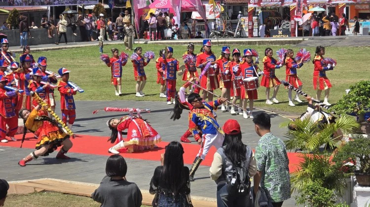 Drumband SD Negeri 070975 Gunungsitoli
