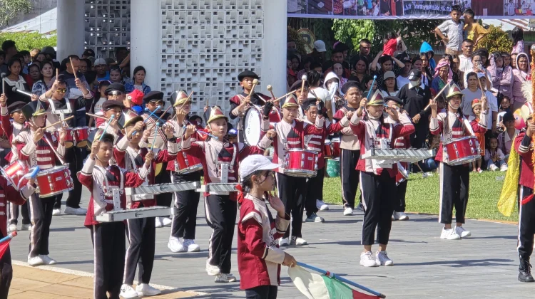Drumband SD Negeri 074038 Tohia Semarakkan Hari Kemerdekaan RI