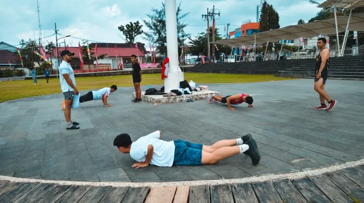 Atlet Kota Gunungsitoli Jalani Tes Fisik di Lapangan Merdeka