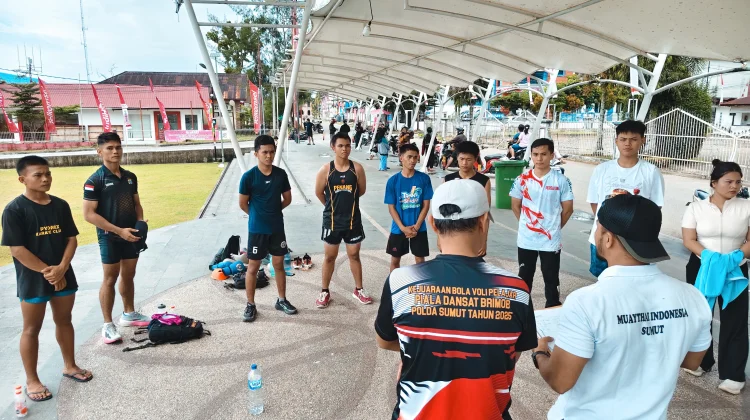 Atlet Kota Gunungsitoli Jalani Tes Fisik di Lapangan Merdeka