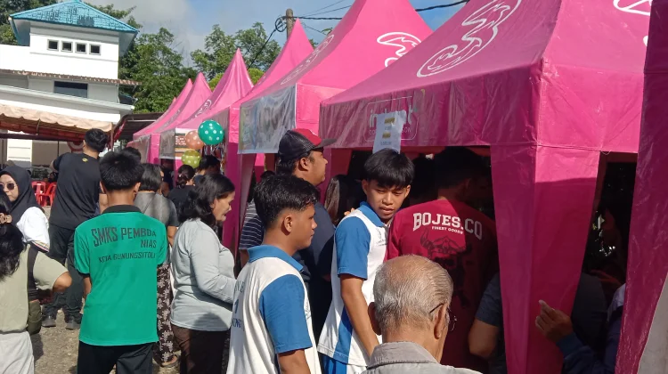 Berbagai Stand UMKM Ramaikan Kegiatan RRI Fest 2026