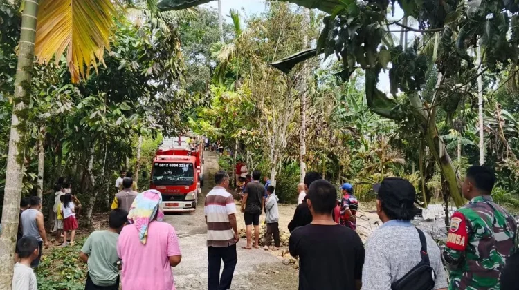 Kebakaran Rumah Milik Lansia di Desa Simandraölö,