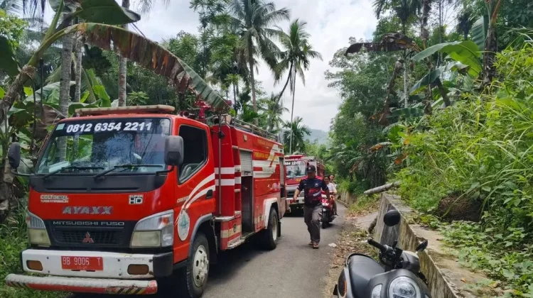 Kebakaran Rumah Milik Lansia di Desa Simandraölö,