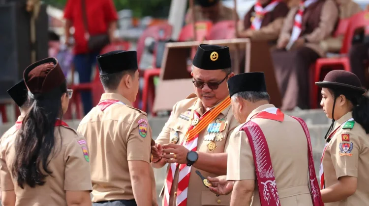 Pramuka Gunungsitoli Idanoi Dikukuhkan, Ketua PKK Harapkan Ruang Tumbuh Positif