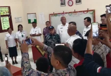 Mendikdasmen RI Resmikan Gedung Revitalisasi SMP 1 Sitolu Ori