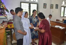Penerimaan Komuni Pertama Gereja Stasi Roh Kudus Faekhu