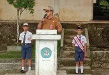 Asisten Ekonomi dan Pembangunan Setda Nias Utara Buka MPLS 2026/2027 di SMPN 1 Alasa