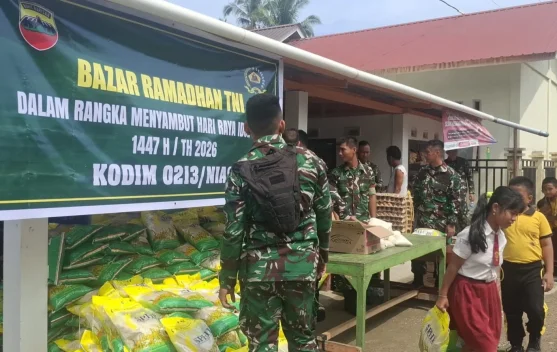 Bantu Masyarakat, Kodim Nias Gelar Bazar TNI